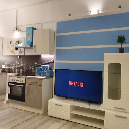 Central Lichtenberger Apartment For 6 People Berlin Ngoại thất bức ảnh