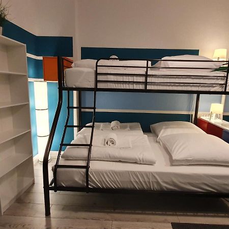 Central Lichtenberger Apartment For 6 People Berlin Ngoại thất bức ảnh