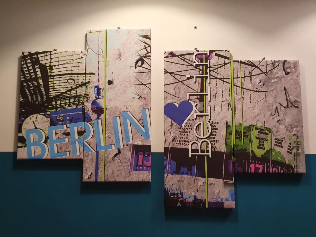 Central Lichtenberger Apartment For 6 People Berlin Ngoại thất bức ảnh