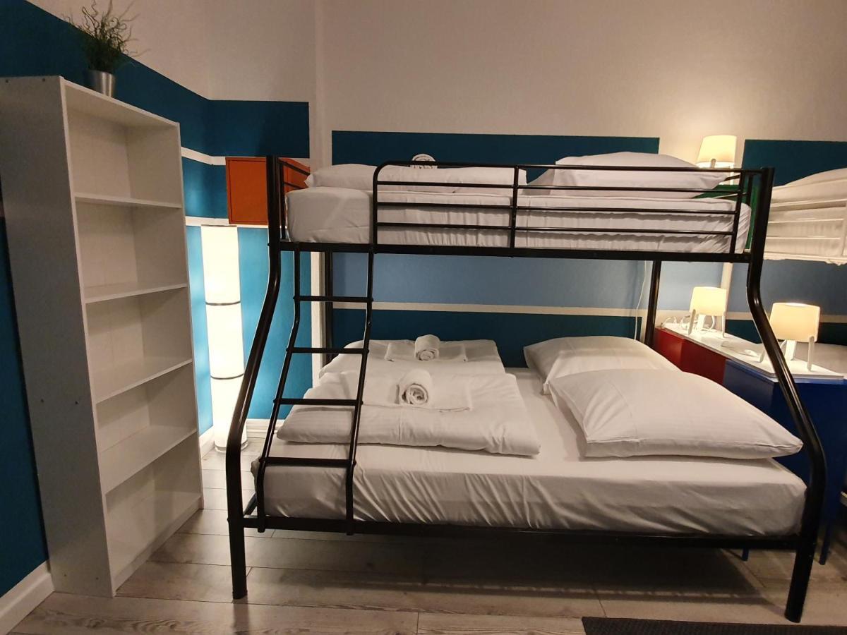 Central Lichtenberger Apartment For 6 People Berlin Ngoại thất bức ảnh