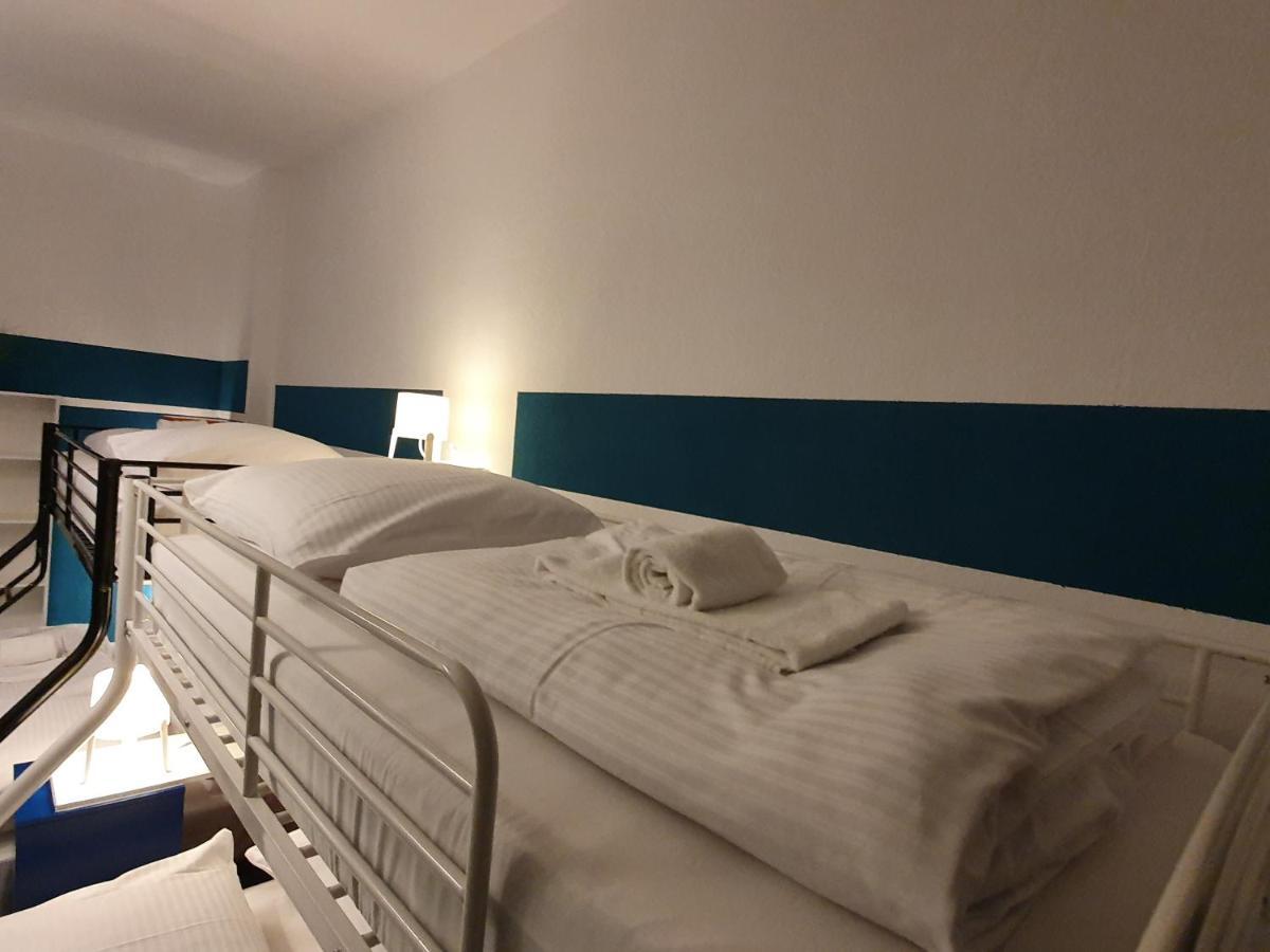 Central Lichtenberger Apartment For 6 People Berlin Ngoại thất bức ảnh