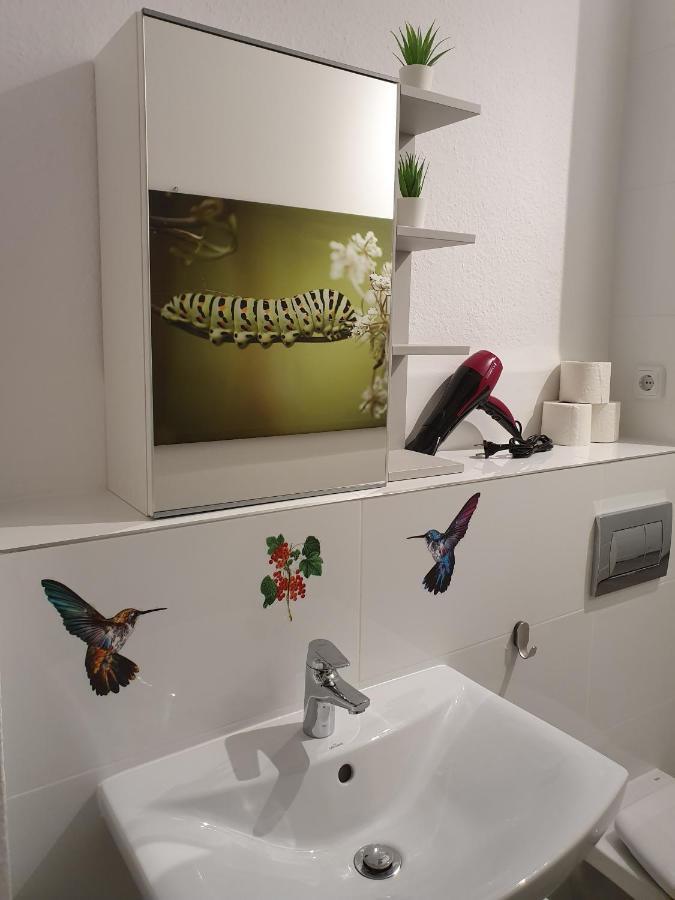 Central Lichtenberger Apartment For 6 People Berlin Ngoại thất bức ảnh